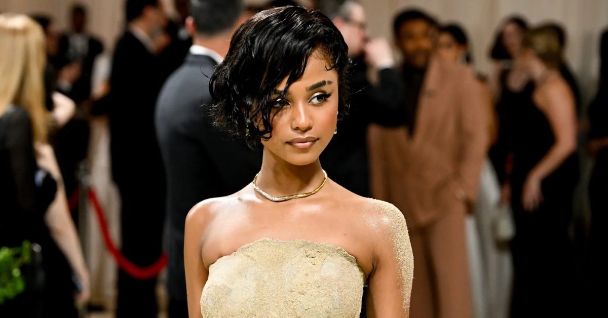 Tyla celebrates her historic double win at the 2026 American Music Awards in Las Vegas.
