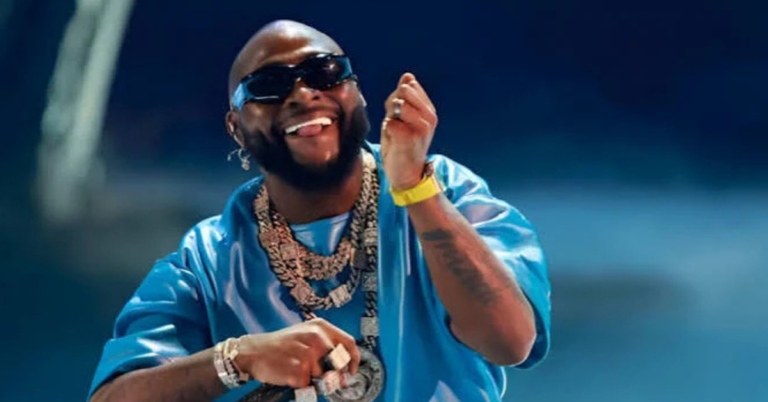 Davido performing for fans at the Crystal Palace Bowl in London