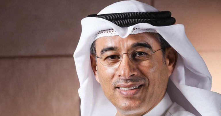 Mohamed Alabbar and Zimbabwe President Emmerson Mnangagwa discuss luxury hospitality investment